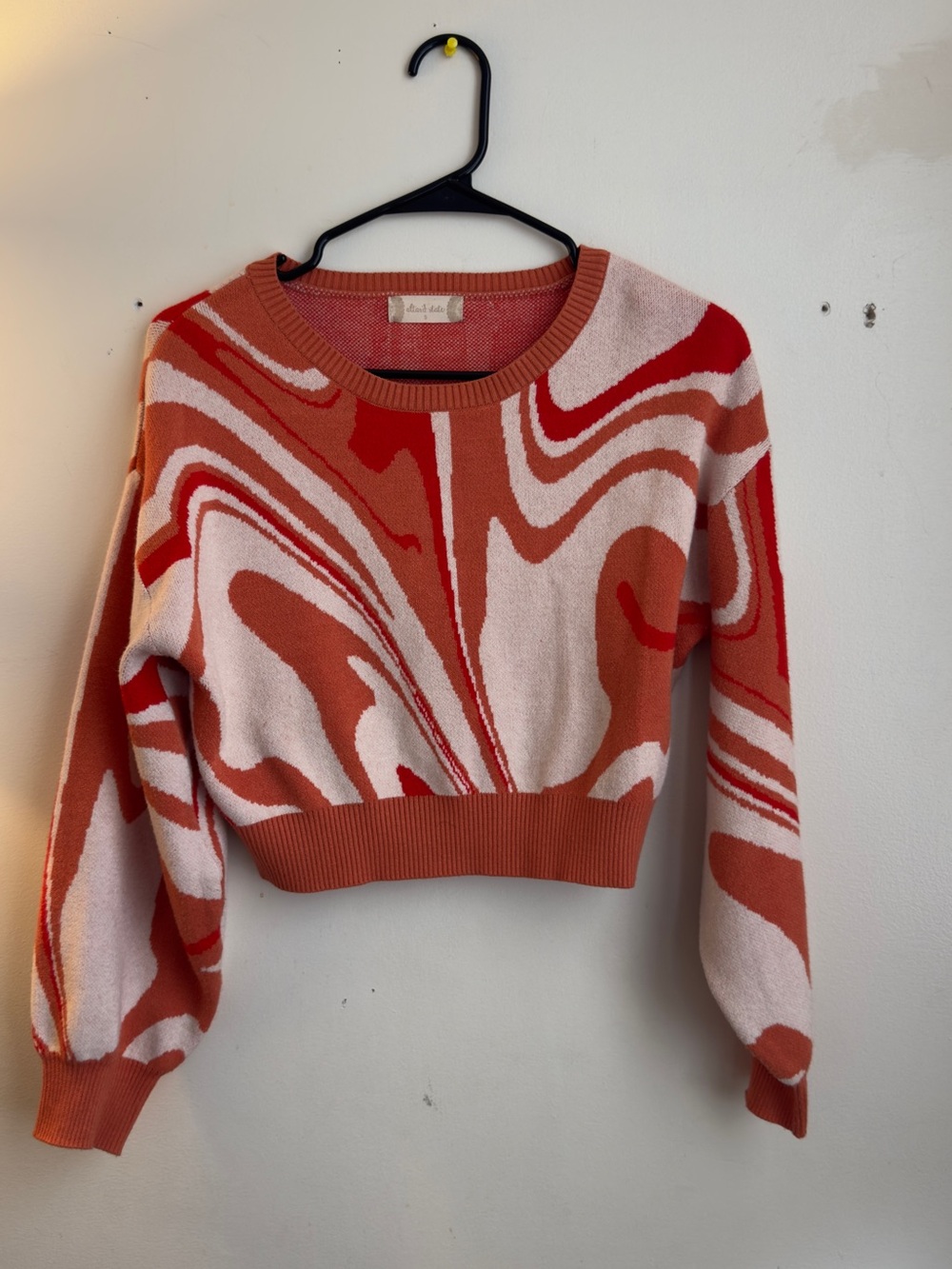 Altar'd State Pink, Rust & Red Abstract Swirl Cropped Crewneck Sweater